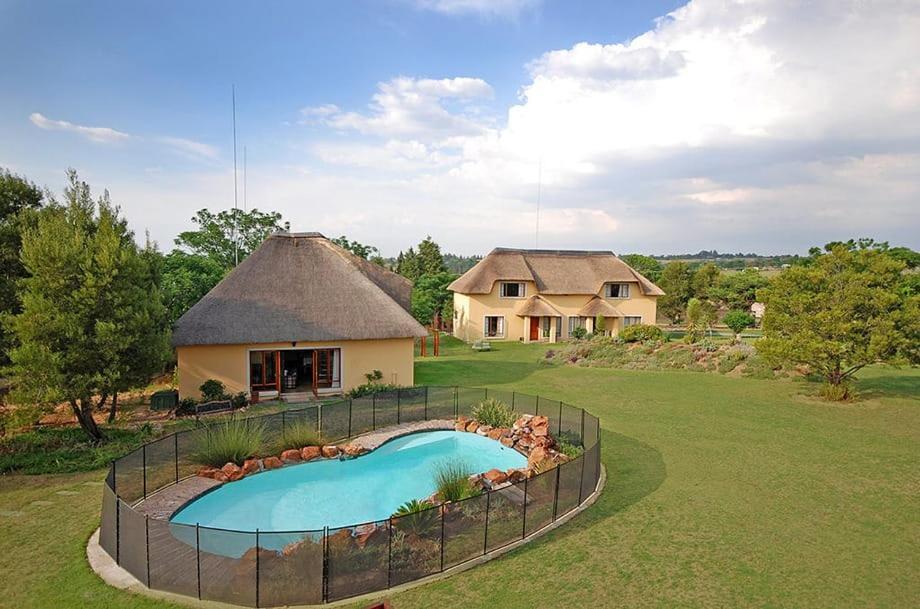Hoopoe Haven Guest House Chartwell Exterior photo